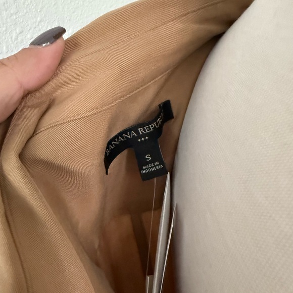 Banana Republic Khaki Midi Dress. - Picture 6 of 6